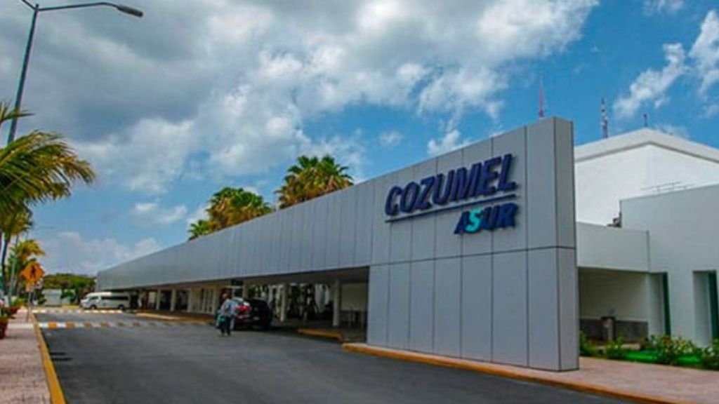 Delta Airlines CZM Terminal – Cozumel International Airport