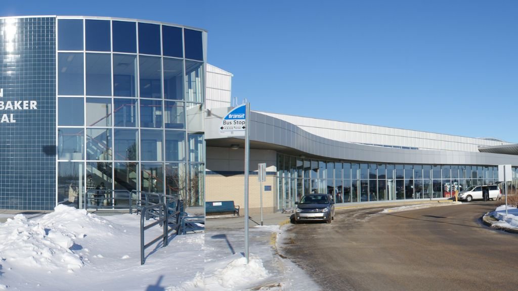 Delta Airlines YXE Terminal – Saskatoon John G. Diefenbaker International Airport