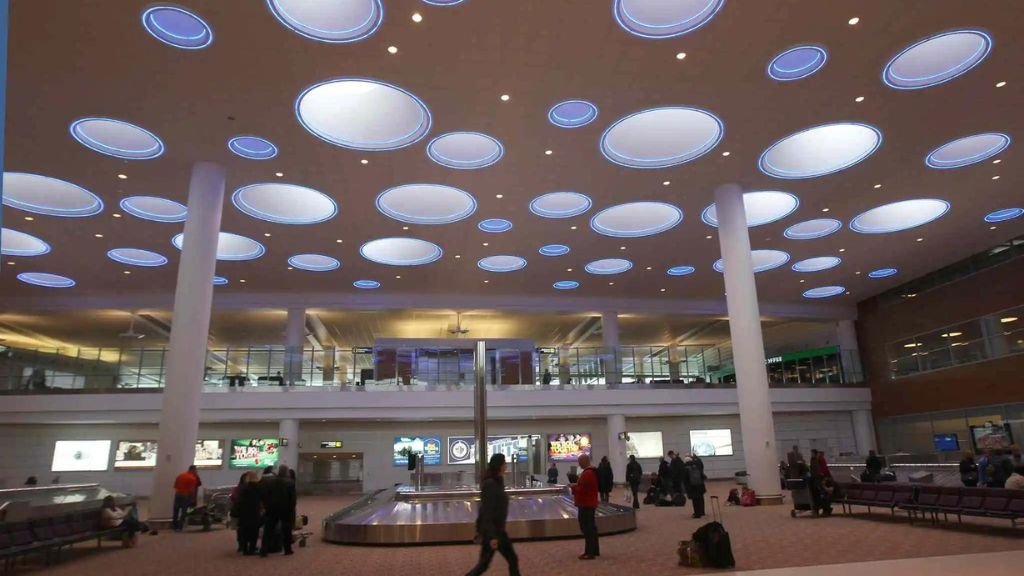 Delta Airlines YWG Terminal, Winnipeg Richardson International Airport