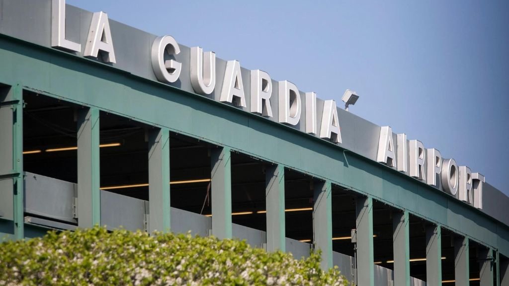 Spirit Airlines LaGuardia Airport – LGA Terminal