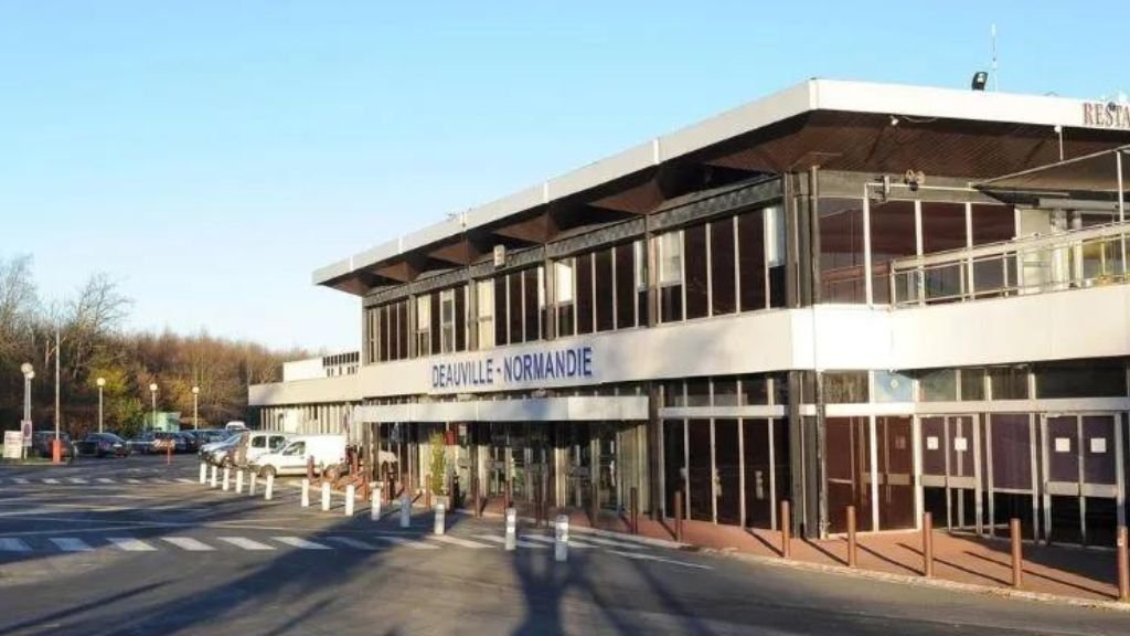 Aegean Airlines Saint Gatien International Airport – DOL Terminal