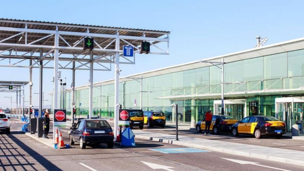 Spirit Airlines Josep Tarradellas Barcelona–El Prat Airport – BCN Terminal
