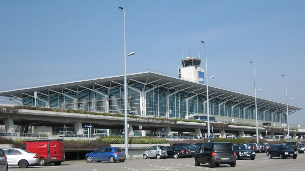 Air New Zealand MLH Terminal – Euro Airport Basel Mulhouse Freiburg