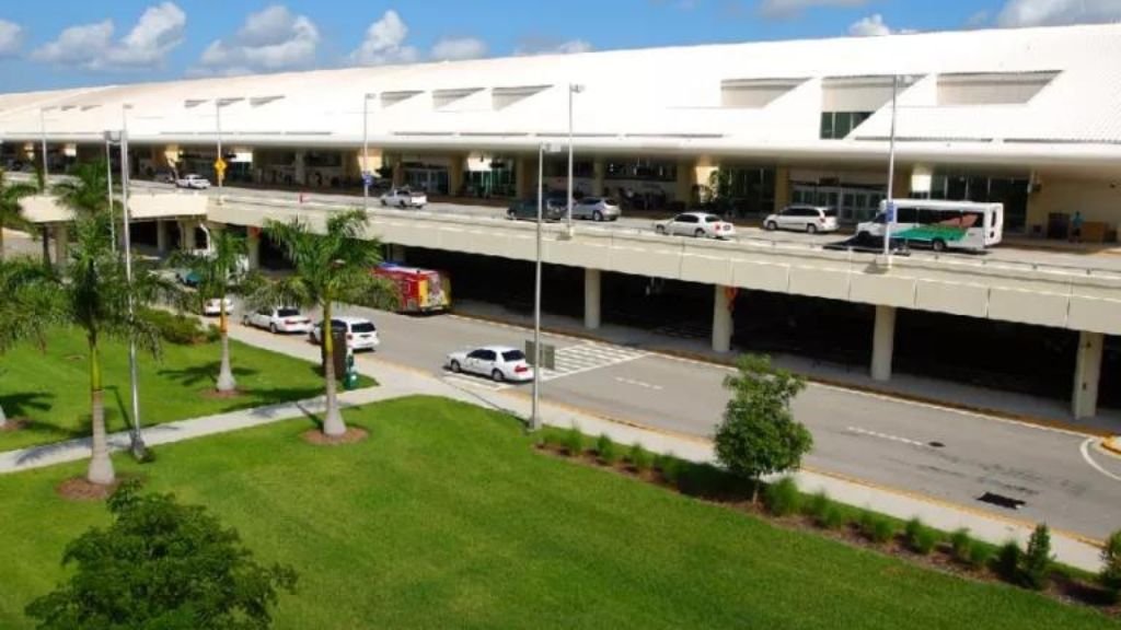 Spirit Airlines Charleston International Airport – CHS Terminal