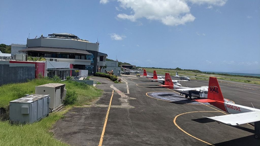 Cape Air Antonio Rivera Rodríguez Airport – VQS Terminal