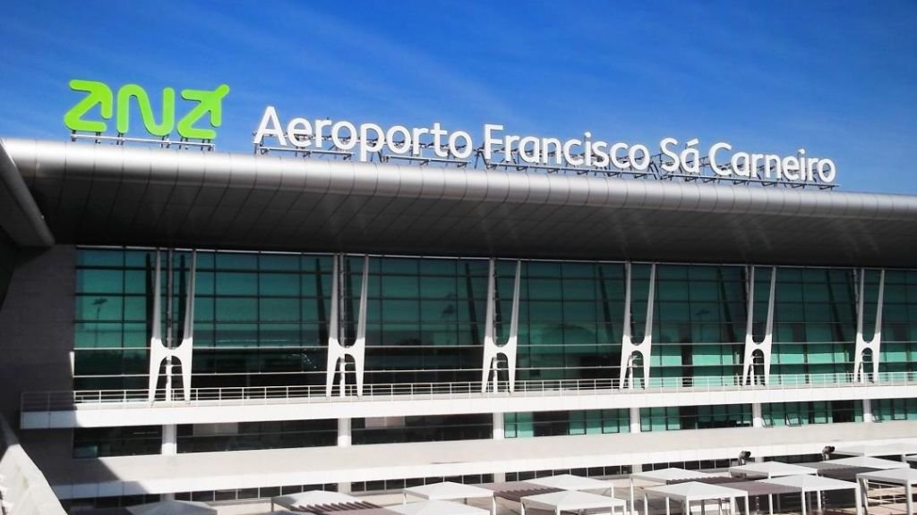Iberia Airlines Francisco Sá Carneiro Airport – OPO Terminal