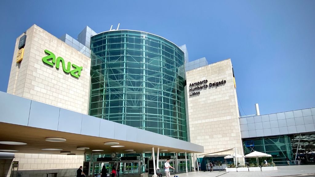 Iberia Airlines Humberto Delgado Airport – LIS  Terminal