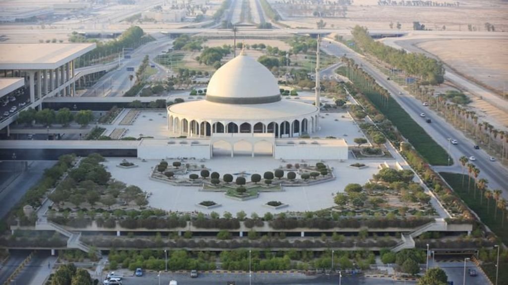 Emirates Airlines King Fahd International Airport – DMM Terminal