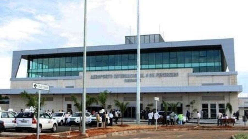Emirates Airlines Quatro de Fevereiro International Airport – LAD Terminal