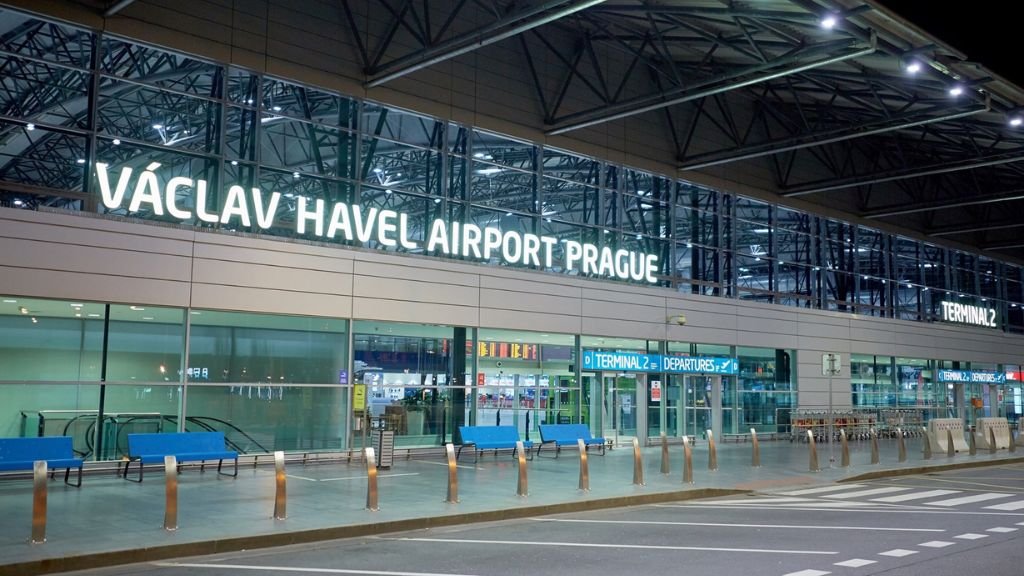 Qatar Airways Václav Havel Airport Prague – PRG Terminal