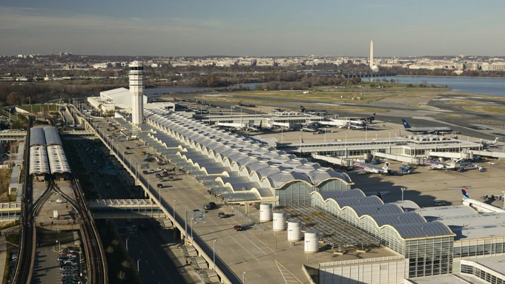 EL AL Airlines Ronald Reagan Washington National Airport – DCA Terminal