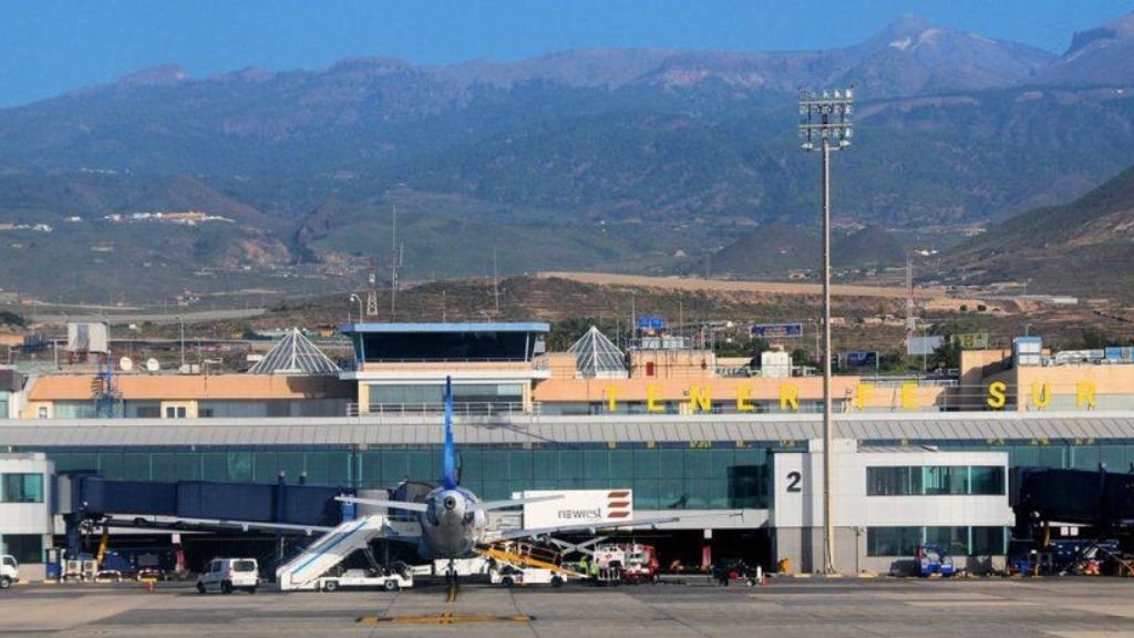 EL AL Airlines Tenerife South Airport – TFS  Terminal