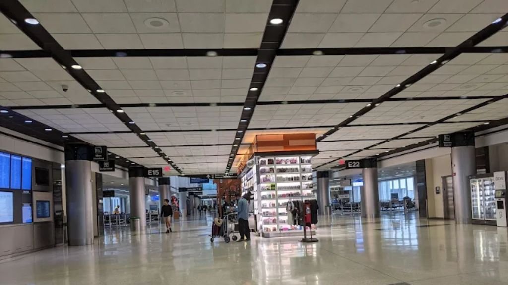 Alaska Airlines IAH Terminal – George Bush Intercontinental Airport