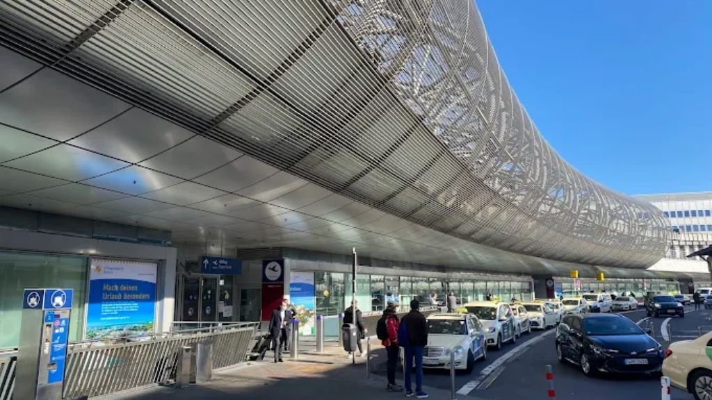 British Airways DUS Terminal – Dusseldorf International Airport