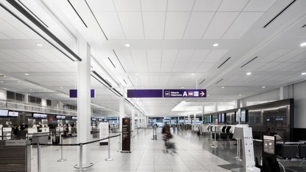 WestJet Airlines YUL Terminal – Montréal-Pierre Elliott Trudeau Airport